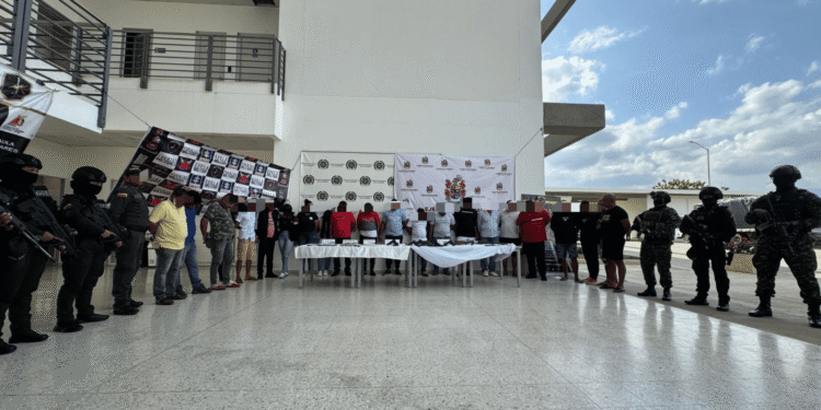 Ejército y Policía capturan a 22 presuntos integrantes de Los Pachenca en operativos en La Guajira, Magdalena y Cesar