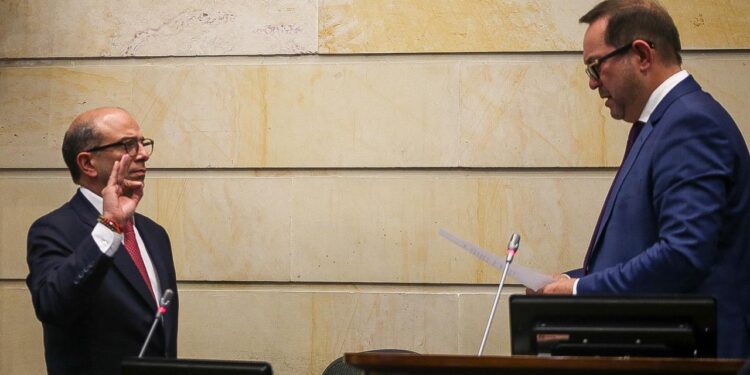 Deber de ingratitud: elegido por favores, obligado por la Constitución