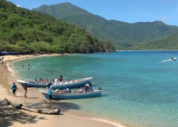 Hallan cuerpo de hombre con signos de tortura en playa de Bahía Concha, Santa Marta