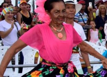 Destacar el liderazgo ejemplar de una gran mujer en Riohacha