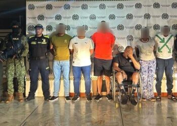 Caen seis presuntos integrantes de red transnacional dedicada al narcotráfico: tres serían miembros de la Armada