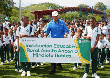 Gobernador Jairo Aguilar Deluque lanzó en Dibulla el programa ‘Tu Oportunidad Deportiva’, que beneficia a más de 1.800 estudiantes