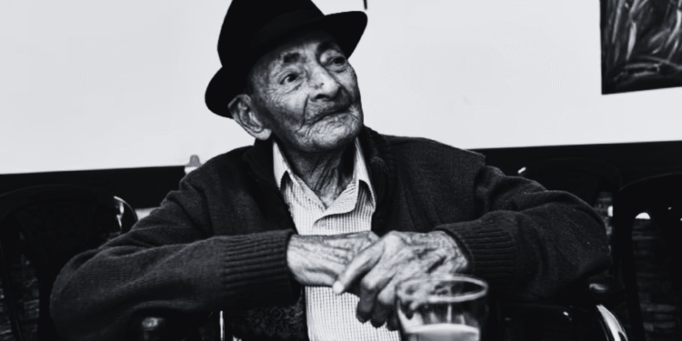 Murió a los 112 años don Julio Saldarriaga, el hombre más longevo de Colombia