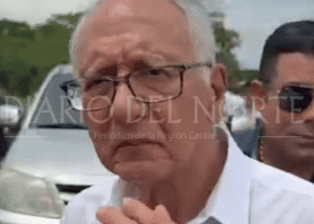 Ministro de Salud destaca avance del nuevo hospital de Villanueva y anuncia nuevas inversiones para el municipio