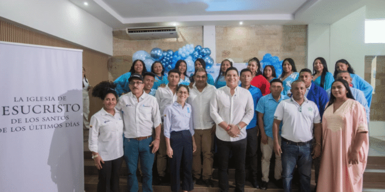 Alcalde Vicente Berardinelli acompañó la graduación de jóvenes wayuu formados como técnicos en instalaciones hidráulicas