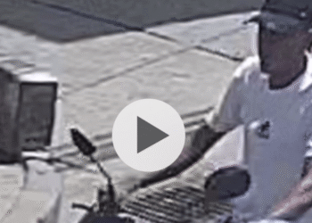 Hombre roba 11 celulares de un local comercial en el centro de Riohacha y huye en motocicleta