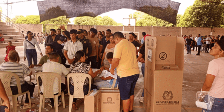 Congestión en El Molino: solo tres mesas habilitadas para más de 8.500 votantes