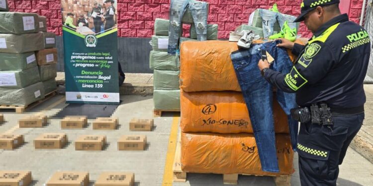 Incautan en Barranquilla calzado, confecciones y artículos de marroquinería de contrabando por $915 millones