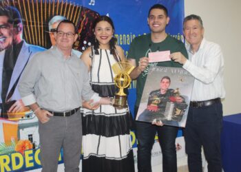 Entregan oficialmente premiación del 47° Festival Cuna de Acordeones en Villanueva