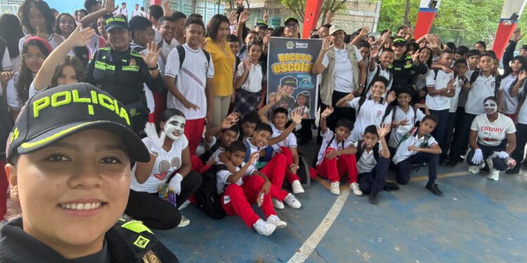 Policía Guajira refuerza la protección de la infancia con actividades en regreso a clases