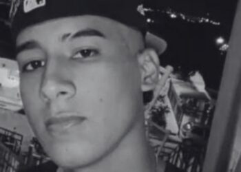 Joven muere tras impactar su motocicleta contra un camión en Santa Marta