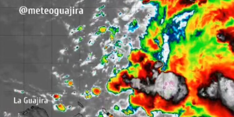 Área de sospecha ciclónica en el Caribe alcanza 80% de probabilidad y mantiene en alerta a La Guajira