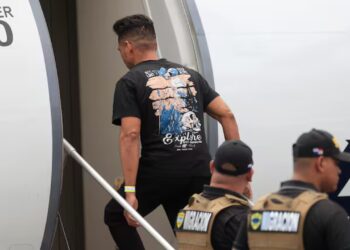 34 colombianos fueron deportados de Panamá en nuevo vuelo coordinado con Estados Unidos