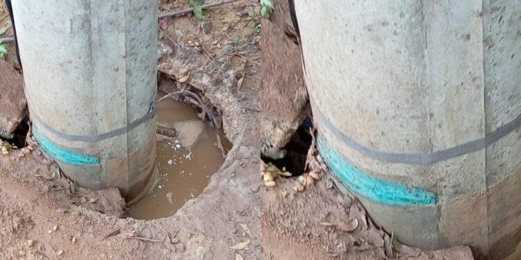 Habitantes de Papayal denuncian bases mal compactadas en postes eléctricos recién instalados