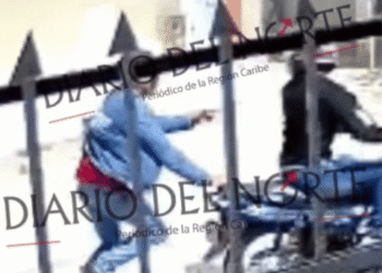 Mujer fue víctima de hurto en el barrio El Manantial de Riohacha; cámaras registraron el rostro de uno de los delincuentes