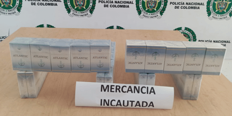 Incautan 60 cajetillas de cigarrillos de contrabando en operativo policial en la comuna 10 de Riohacha