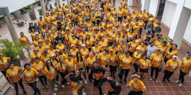 Más de 300 personas participan en la jornada “Ponte la 10 por el cuidado” en Riohacha
