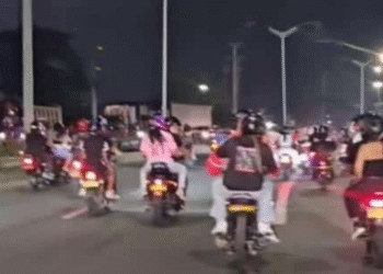 Desafían la norma: motorizados realizaron “rodadas” de Halloween en Barranquilla pese a la prohibición