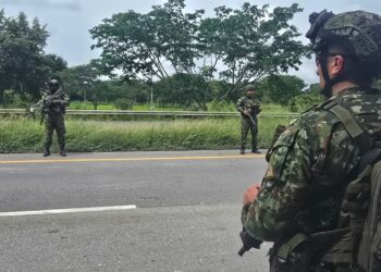 Ejército refuerza seguridad en las vías de La Guajira y el Cesar durante el Plan Retorno