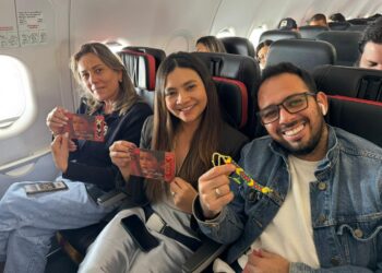 Discover La Guajira realiza activación turística en vuelo Bogotá–Riohacha para fortalecer el posicionamiento del destino