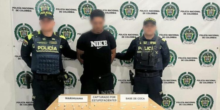 Capturan en flagrancia a alias “Renzon D” por tráfico, fabricación o porte de estupefacientes en Riohacha