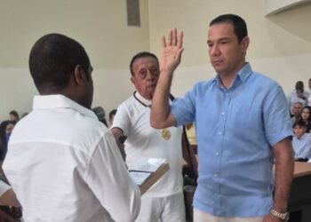 Jorge Eduardo Ariza Ariza asume como nuevo contralor del departamento de La Guajira