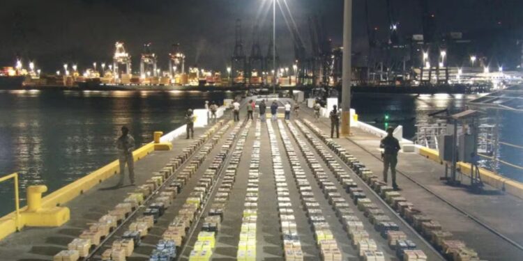 Histórico decomiso en Panamá: incautan 12 toneladas de cocaína procedente de Colombia