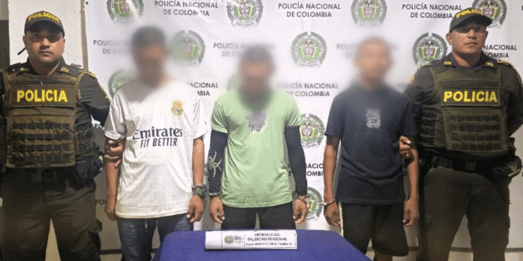 Tres jóvenes fueron capturados en Fundación por suplantar a soldados con documentos falsos