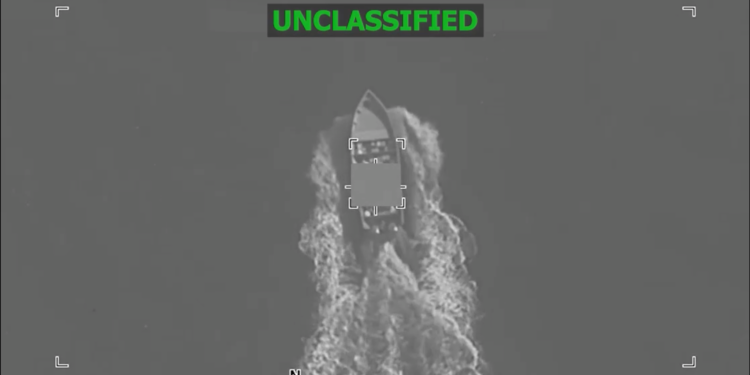 Operativo de EE. UU. en el Pacífico deja ocho muertos tras ataque a tres lanchas