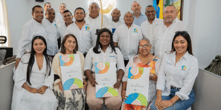 Concejo de Riohacha exalta la trayectoria de la periodista wayúu Betty Martínez Fajardo