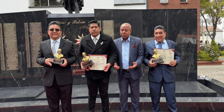 Periodistas guajiros reciben el Premio Nacional de Comunicación “Alfonso López Michelsen”