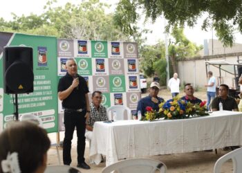 San Juan del Cesar pone fin a 40 años de espera: inicia la pavimentación  de la carrera 15