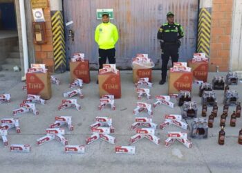 Descubren cargamento de cigarrillos y licor de contrabando oculto en sacos de sal en vías del Cesar