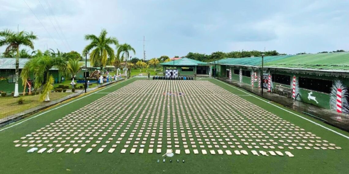 Golpe al narcotráfico: Armada incauta 1,5 toneladas de marihuana en Timbiquí, Cauca