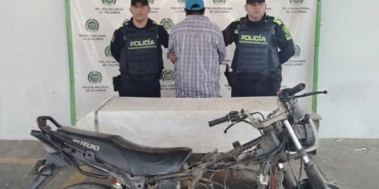 Capturan a hombre por receptación y recuperan motocicleta hurtada en Maicao