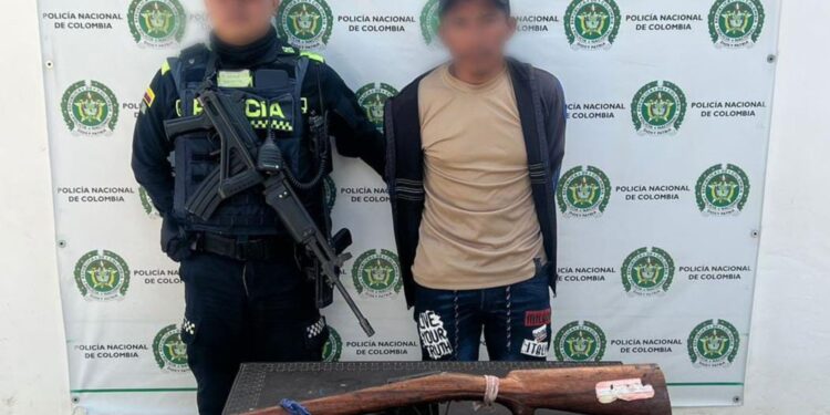 Capturan a un hombre por porte ilegal de arma de fuego en Uribia