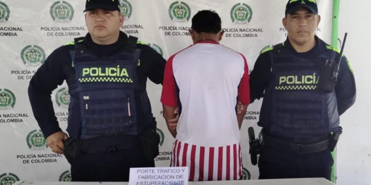 Capturan a presunto traficante de base de coca en el centro de Maicao