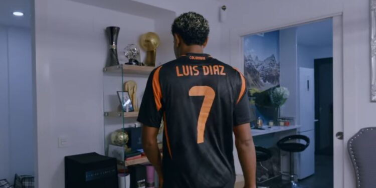 El impacto del guajiro: Lamine Yamal estrena su canal de YouTube con la camiseta de Colombia y el 7 de ‘Lucho’