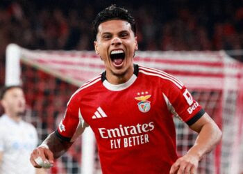 Richard Ríos figura clave en la victoria de su equipo por Champions League