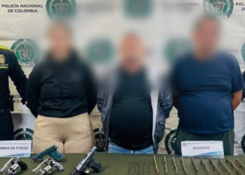 Policía captura a tres presuntos colaboradores de ‘Los Costeños’ y decomisa arsenal en Barranquilla