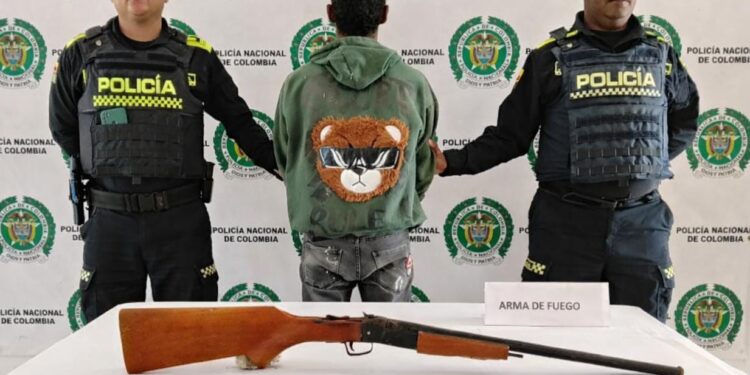 Capturan a un hombre por porte ilegal de armas de fuego en Tomarrazón, zona rural de Riohacha