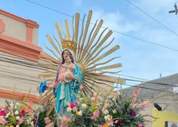 Devoción y politiquería electorera