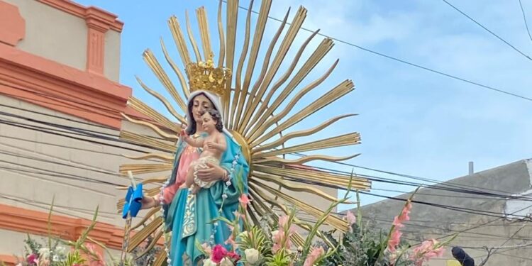 Devoción y politiquería electorera