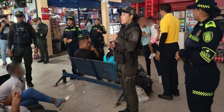 Policía refuerza estrategias de prevención del delito con jornadas comunitarias en Maicao