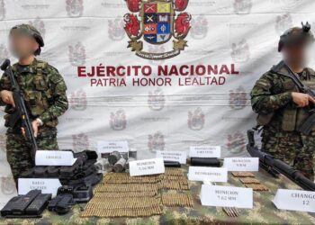 Ejército presenta material de guerra incautado en ofensiva contra las Autodefensas Conquistadoras de la Sierra