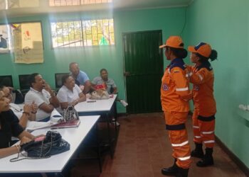 Jornada de capacitación fortalece gestión del riesgo en institución educativa de Barrancas