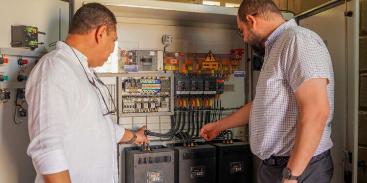Alcaldía de Riohacha optimiza la estación de bombeo de aguas residuales Lomas del Trupío, operada por Aqualia