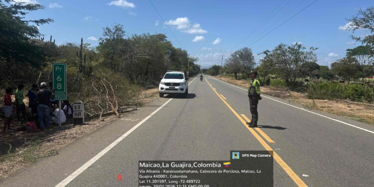 Tras más de 10 horas de bloqueo, reabren la vía Paradero–Maicao luego de acuerdos con la comunidad wayuu