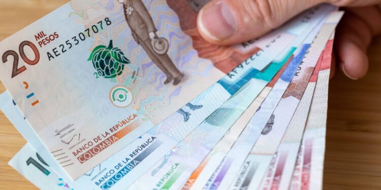 Incremento del salario mínimo 2026: bienes y servicios que aumentan en el país