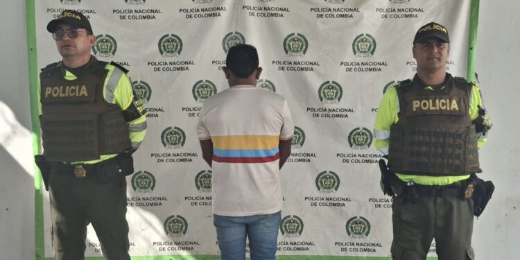 Capturan a motociclista con licencia de conducción falsa en la vía Riohacha–Paraguachón